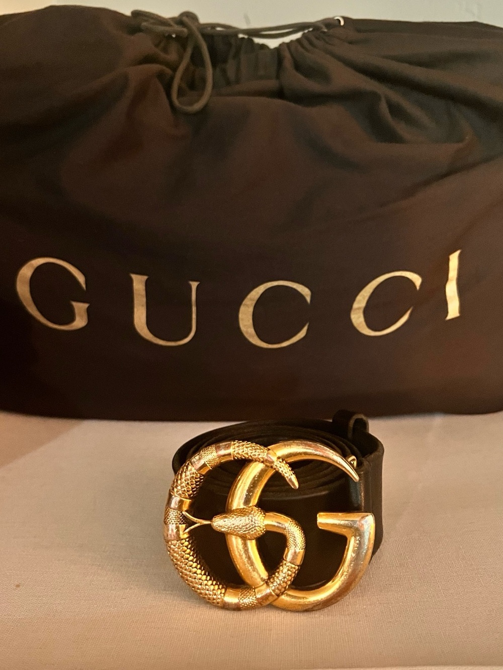 Gucci Black Leather Belt with Gold Double G Snake Buckle unisex
